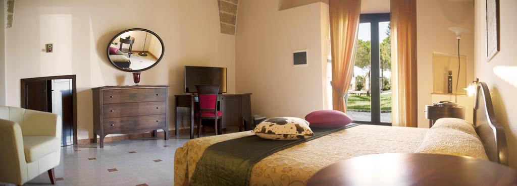 Amaregold Tenuta La Baronessa Resort ตูญีเอ ภายนอก รูปภาพ