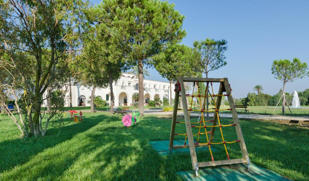 Amaregold Tenuta La Baronessa Resort ตูญีเอ ภายนอก รูปภาพ